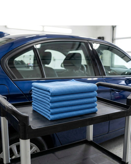 Zidid Wafflegrid Microfiber Car Glass Cloth 16 x 16 in Blue 5 Pack - Lifestyle view