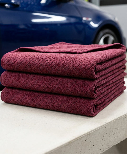 Zidid Diamondfold Microfiber Car Drying Cloth 18 x 24 in Burgundy 3 Pack - Lifestyle view